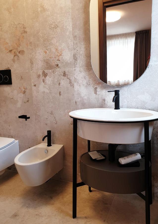 Destasu' Bed And Wellness Hotel Castel del Monte  Exterior photo